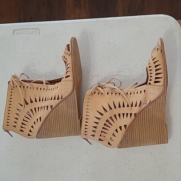 Jeffrey Campbell Rodillo Nude cutout wedge sandals size 10 - Picture 4 of 11